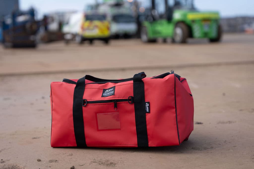 Clear ID pocket on kitbag
