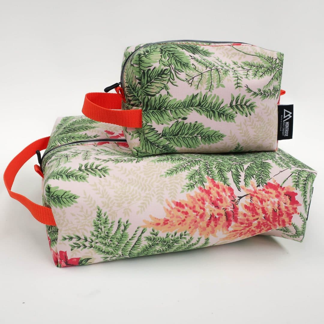 This image shows the CLOVA BLOOM Washbag + Organiser Set on a white background.